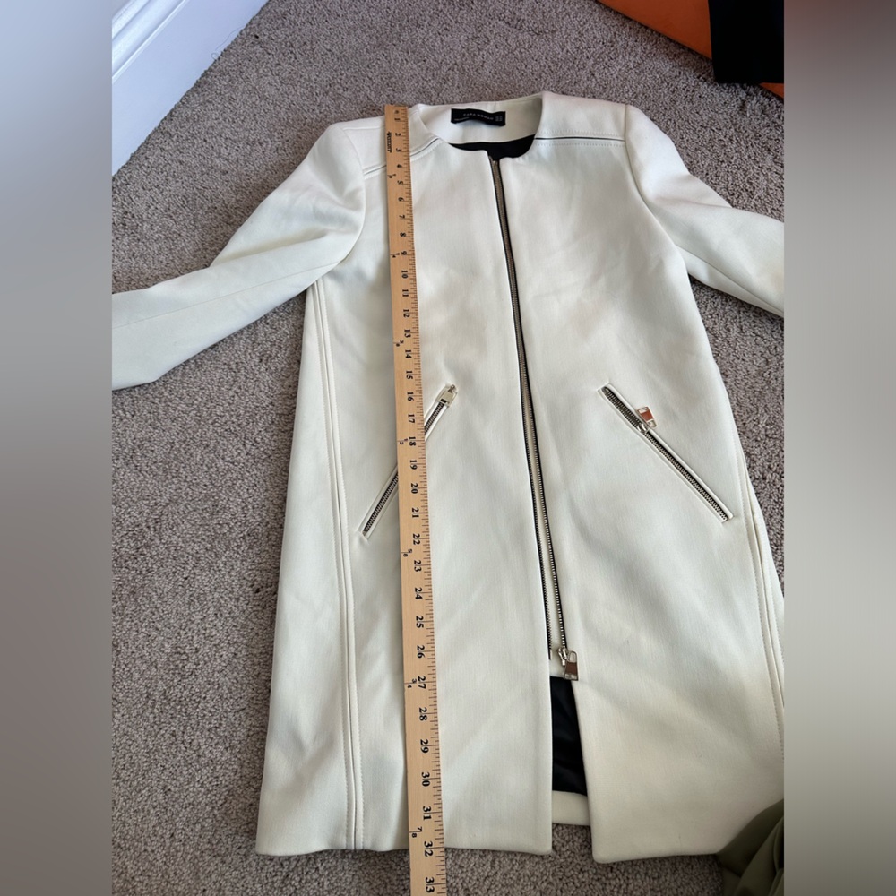 Zara Women's Size xSmall 3/4 Sleeve Collarless Full Zip Coat cream - Picture 4 of 6